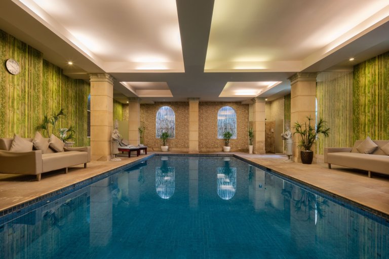 Palace Gate Hotel Residence Pool 1
